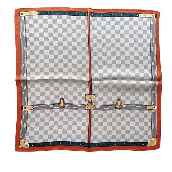 Gray Chain Mulberry Silk Neck Scarf